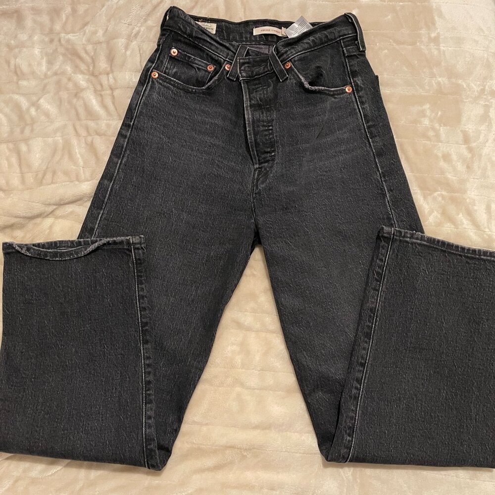 Levi's Ribcage Straight Ankle Jeans